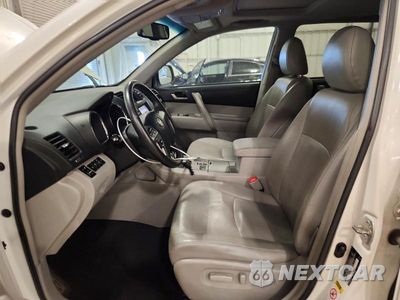 Zdjęcie 7 z 13 samochodu: 2012 TOYOTA HIGHLANDER SE VIN:5TDBK3EH2CS112450 - miniatura