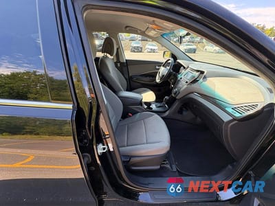 Piąte zdjęcie samochodu w środku: 2018 HYUNDAI SANTA FE SPORT 2.4L VIN:5XYZTDLB9JG562316 - miniatura