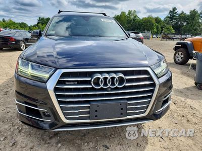 Piąte zdjęcie samochodu w środku: 2017 AUDI Q7 PREMIUM PLUS VIN:WA1LAAF73HD028524 - miniatura