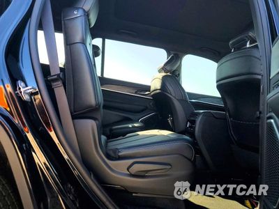 Zdjęcie 11 z 14 samochodu: 2026 JEEP GRAND CHEROKEE L LIMITED VIN:1C4RJKBR2T8560359 - miniatura