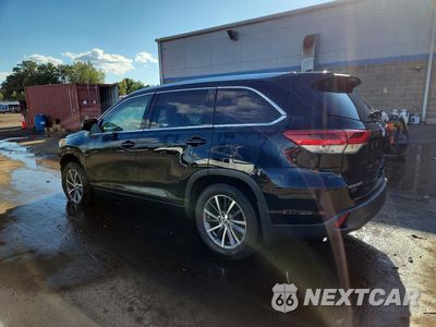 Drugie zdjęcie samochodu z przodu: 2018 TOYOTA HIGHLANDER XLE VIN:5TDJZRFH0JS557792 - miniatura
