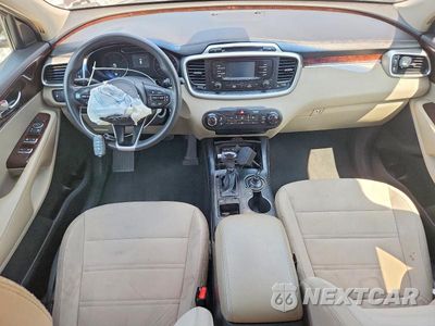 Zdjęcie 8 z 13 samochodu: 2017 KIA SORENTO LX VIN:5XYPG4A37HG296621 - miniatura