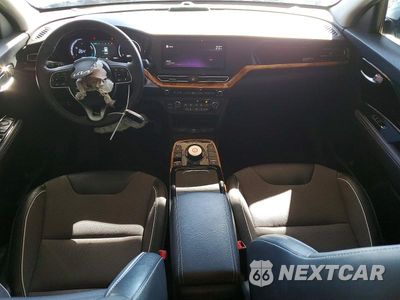 Zdjęcie 8 z 12 samochodu: 2022 KIA NIRO EV EX VIN:KNDCC3LG6N5127313 - miniatura