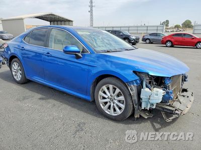Czwarte zdjęcie samochodu z boku: 2019 TOYOTA CAMRY LE VIN:4T1B11HK7KU243006 - miniatura