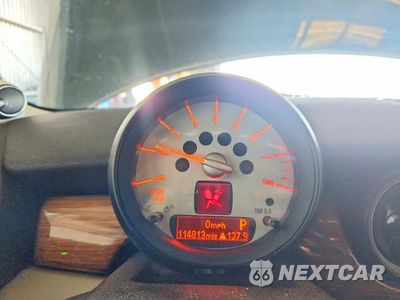 Zdjęcie 9 z 12 samochodu: 2011 MINI COOPER VIN:WMWSU3C54BT091407 - miniatura