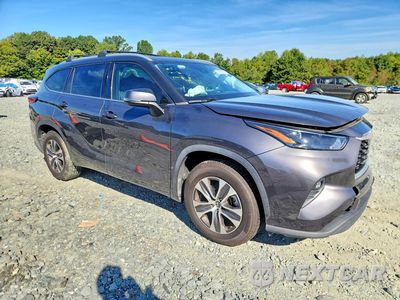 Czwarte zdjęcie samochodu z boku: 2022 TOYOTA HIGHLANDER XLE VIN:5TDGZRAH6NS545041 - miniatura