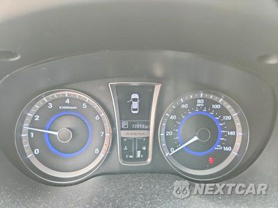 Zdjęcie 9 z 12 samochodu: 2012 HYUNDAI AZERA BASE VIN:KMHFG4JG8CA155897 - miniatura