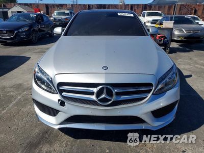 Piąte zdjęcie samochodu w środku: 2015 MERCEDES-BENZ C 300 4MATIC VIN:55SWF4KB1FU003769 - miniatura