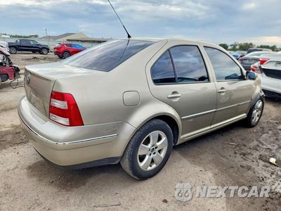 Trzecie zdjęcie samochodu z tyłu: 2005 VOLKSWAGEN JETTA GLS VIN:3VWSK69M05M057652 - miniatura