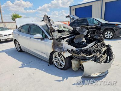 Czwarte zdjęcie samochodu z boku: 2018 FORD FUSION S HYBRID VIN:3FA6P0UU5JR254569 - miniatura