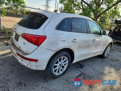 Trzecie zdjęcie samochodu z tyłu: 2010 AUDI Q5 PREMIUM PLUS VIN:WA1LKAFP6AA108307 - miniatura