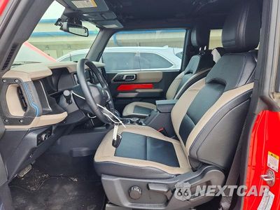 Zdjęcie 7 z 13 samochodu: 2023 FORD BRONCO BASE VIN:1FMDE5CPXPLB68368 - miniatura