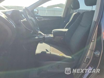 Zdjęcie 7 z 13 samochodu: 2017 NISSAN PATHFINDER SV VIN:5N1DR2MN4HC698451 - miniatura