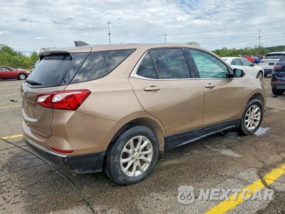 Trzecie zdjęcie samochodu z tyłu: 2018 CHEVROLET EQUINOX LT VIN:2GNAXSEV9J6173239 - miniatura