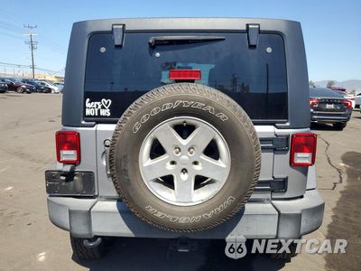 Zdjęcie 6 z 13 samochodu: 2017 JEEP WRANGLER UNLIMITED SPORT VIN:1C4BJWDG8HL615485 - miniatura
