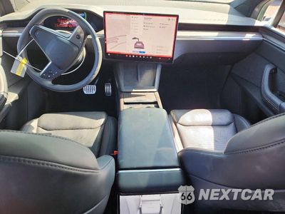 Zdjęcie 8 z 13 samochodu: 2023 TESLA MODEL X VIN:7SAXCDE51PF415747 - miniatura