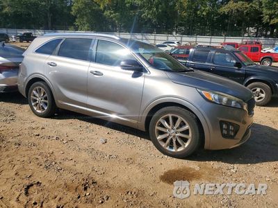 Czwarte zdjęcie samochodu z boku: 2017 KIA SORENTO SX LIMITED V6 VIN:5XYPK4A58HG231471 - miniatura
