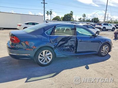 Trzecie zdjęcie samochodu z tyłu: 2018 VOLKSWAGEN PASSAT SE VIN:1VWBA7A3XJC051252 - miniatura