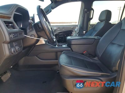 Zdjęcie 7 z 14 samochodu: 2023 CHEVROLET SUBURBAN C1500 PREMIER VIN:1GNSCFKDXPR520805 - miniatura