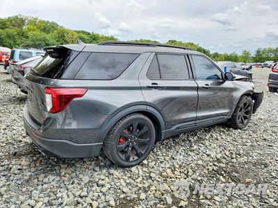 Trzecie zdjęcie samochodu z tyłu: 2020 FORD EXPLORER ST VIN:1FM5K8GC2LGA22166 - miniatura