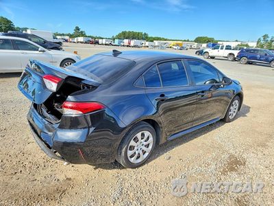 Trzecie zdjęcie samochodu z tyłu: 2021 TOYOTA COROLLA LE VIN:JTDEPMAE4MJ176911 - miniatura