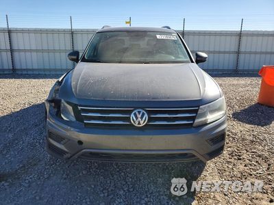 Piąte zdjęcie samochodu w środku: 2019 VOLKSWAGEN TIGUAN SE VIN:3VV2B7AX4KM142053 - miniatura