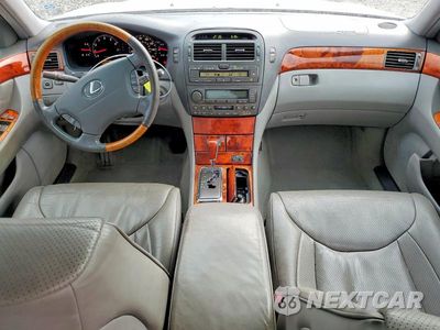Zdjęcie 8 z 12 samochodu: 2003 LEXUS LS 430 VIN:JTHBN30F230113886 - miniatura