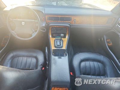 Zdjęcie 8 z 12 samochodu: 1995 JAGUAR XJ6 VIN:SAJHX1742SC726295 - miniatura