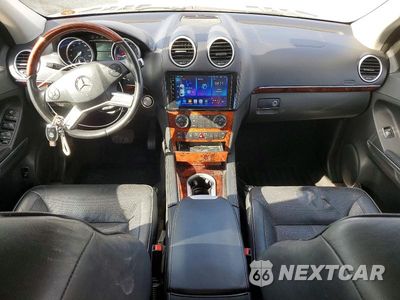 Zdjęcie 8 z 13 samochodu: 2012 MERCEDES-BENZ GL 550 4MATIC VIN:4JGBF8GE8CA783571 - miniatura