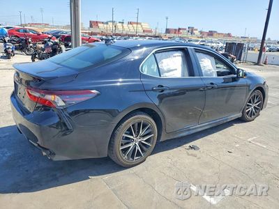 Trzecie zdjęcie samochodu z tyłu: 2024 TOYOTA CAMRY SE VIN:4T1G11AKXRU842167 - miniatura