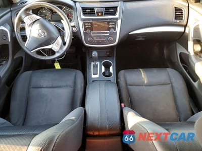 Zdjęcie 8 z 12 samochodu: 2017 NISSAN ALTIMA 2.5 SR VIN:1N4AL3AP7HC298183 - miniatura