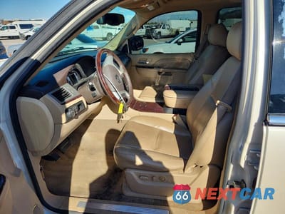 Zdjęcie 7 z 13 samochodu: 2012 CADILLAC ESCALADE LUXURY VIN:1GYS4BEF5CR122661 - miniatura