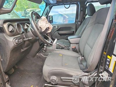 Zdjęcie 7 z 12 samochodu: 2020 JEEP GLADIATOR SPORT VIN:1C6HJTAG5LL175240 - miniatura