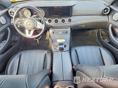 Zdjęcie 8 z 12 samochodu: 2019 MERCEDES-BENZ E 300 4MATIC VIN:WDDZF4KB4KA507532 - miniatura