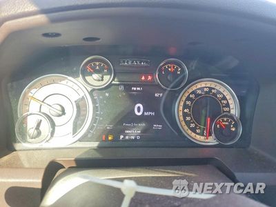 Zdjęcie 9 z 12 samochodu: 2015 RAM 2500 SLT VIN:3C6UR5DL6FG548363 - miniatura