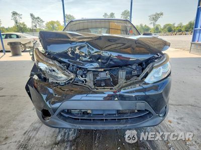 Piąte zdjęcie samochodu w środku: 2018 NISSAN ROGUE SPORT S VIN:JN1BJ1CP3JW151727 - miniatura