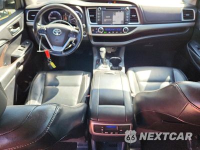 Zdjęcie 8 z 14 samochodu: 2015 TOYOTA HIGHLANDER XLE VIN:5TDKKRFHXFS091580 - miniatura