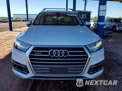Piąte zdjęcie samochodu w środku: 2019 AUDI Q7 PREMIUM PLUS VIN:WA1LAAF76KD021560 - miniatura
