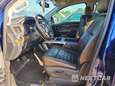 Zdjęcie 7 z 12 samochodu: 2017 NISSAN TITAN PLATINUM RESERVE VIN:1N6AA1E6XHN519461 - miniatura