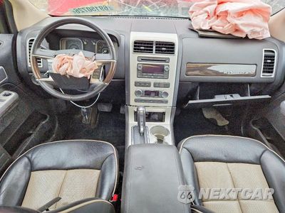 Zdjęcie 8 z 13 samochodu: 2008 LINCOLN MKX VIN:2LMDU68CX8BJ35763 - miniatura