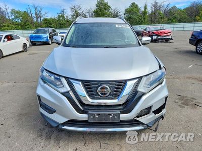 Piąte zdjęcie samochodu w środku: 2018 NISSAN ROGUE SV VIN:JN8AT2MV1JW353833 - miniatura