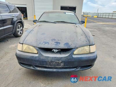 Piąte zdjęcie samochodu w środku: 1995 FORD MUSTANG GT VIN:1FALP42T8SF197089 - miniatura