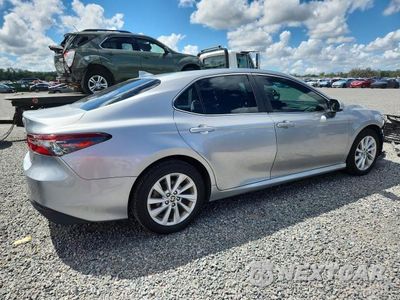 Trzecie zdjęcie samochodu z tyłu: 2021 TOYOTA CAMRY LE VIN:4T1C11AK7MU587078 - miniatura