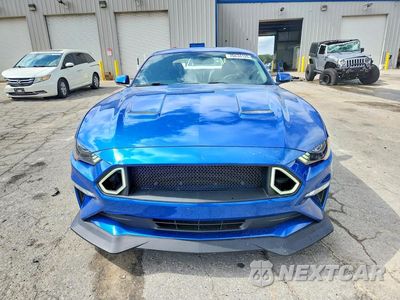 Piąte zdjęcie samochodu w środku: 2018 FORD MUSTANG VIN:1FA6P8TH2J5179027 - miniatura