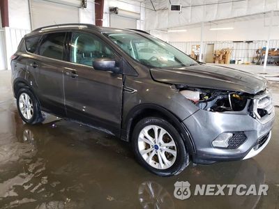 Czwarte zdjęcie samochodu z boku: 2017 FORD ESCAPE SE VIN:1FMCU9GD1HUC23761 - miniatura