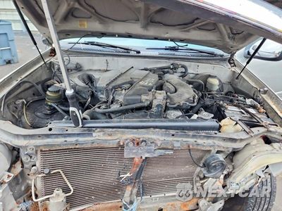 Zdjęcie 11 z 12 samochodu: 2006 TOYOTA TUNDRA SR5 VIN:5TBRU34156S480194 - miniatura