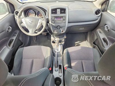 Zdjęcie 8 z 12 samochodu: 2018 NISSAN VERSA SV VIN:3N1CN7AP0JL812327 - miniatura