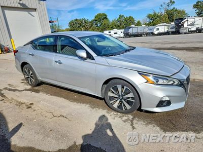 Czwarte zdjęcie samochodu z boku: 2019 NISSAN ALTIMA SL VIN:1N4BL4EV2KC217715 - miniatura