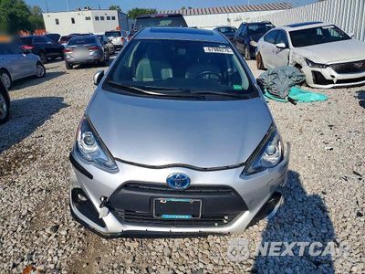 Piąte zdjęcie samochodu w środku: 2017 TOYOTA PRIUS C FOUR VIN:JTDKDTB37H1591018 - miniatura
