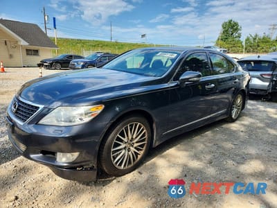 2011 LEXUS LS 460 JTHBL5EF7B5102247 - główne zdjęcie licytacji z USA - miniatura
